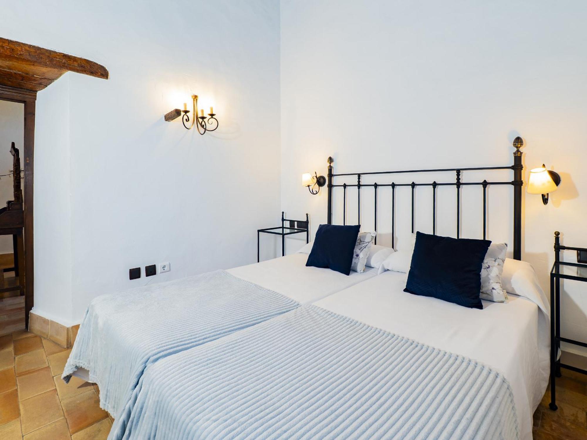 Cubo'S Hotel Cortijo San Antonio Casarabonela ภายนอก รูปภาพ